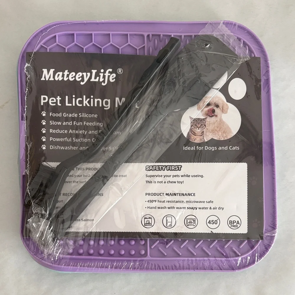 2 Mateey Life 7.9”x7.9” Large Lick Mat for Dogs and Cats pets New sealed
